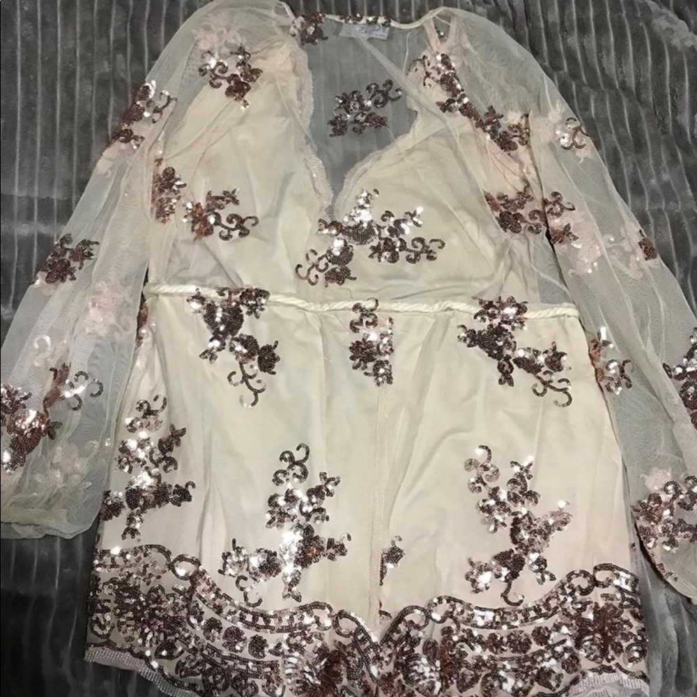 Sequins Romped - Picture 3 of 3
